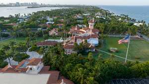 CORRECTS DAY OF WEEK TO WEDNESDAY, NOT TUESDAY - An aerial view of President Donald Trump's Mar-a-Lago estate is pictured, Wednesday, Aug. 10, 2022, in Palm Beach, Fla. (AP Photo/Steve Helber)
