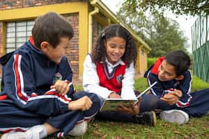 Talentos Excepcionales, Mejoramiento de la Calidad Educativa, Integración Lingüística y Fondo de Excelencia Académica, los programas que lidera la Fundación Alquería Cavelier.