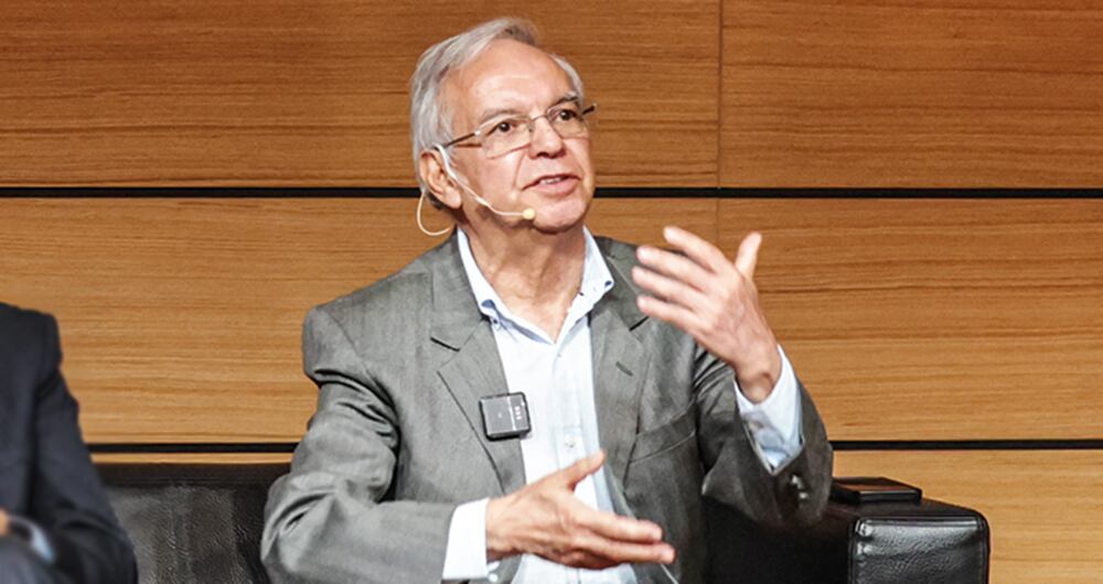  Ricardo Bonilla, ministro de Hacienda. 