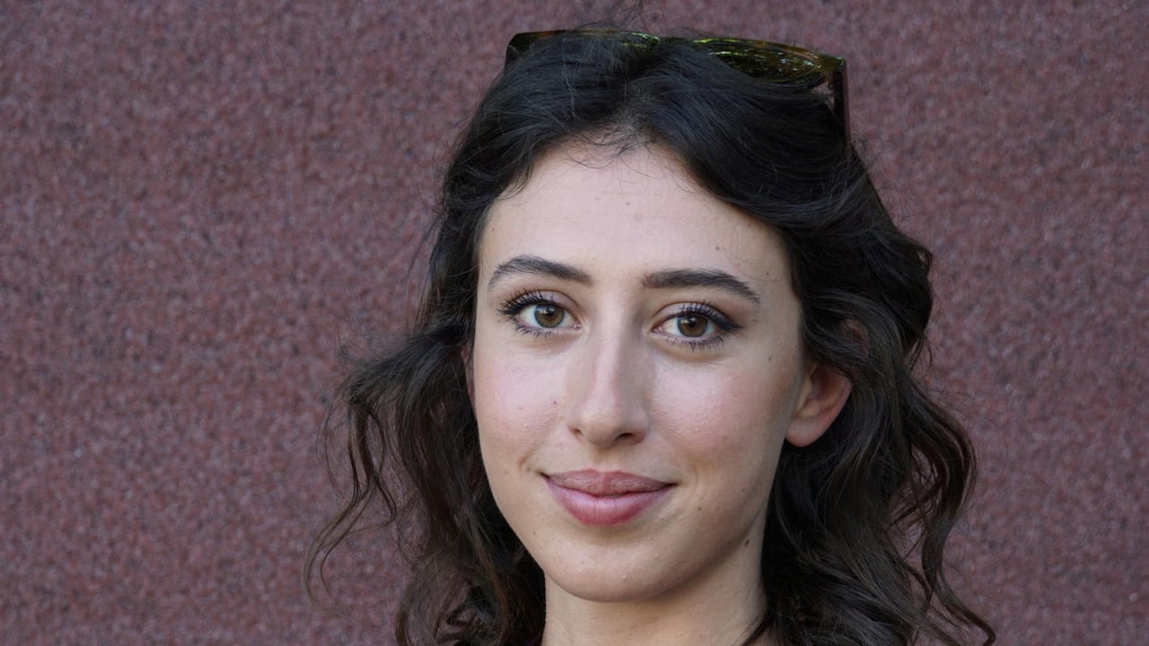 Cecilia Sala, periodista italiana, fue liberada luego de tres semanas de arresto