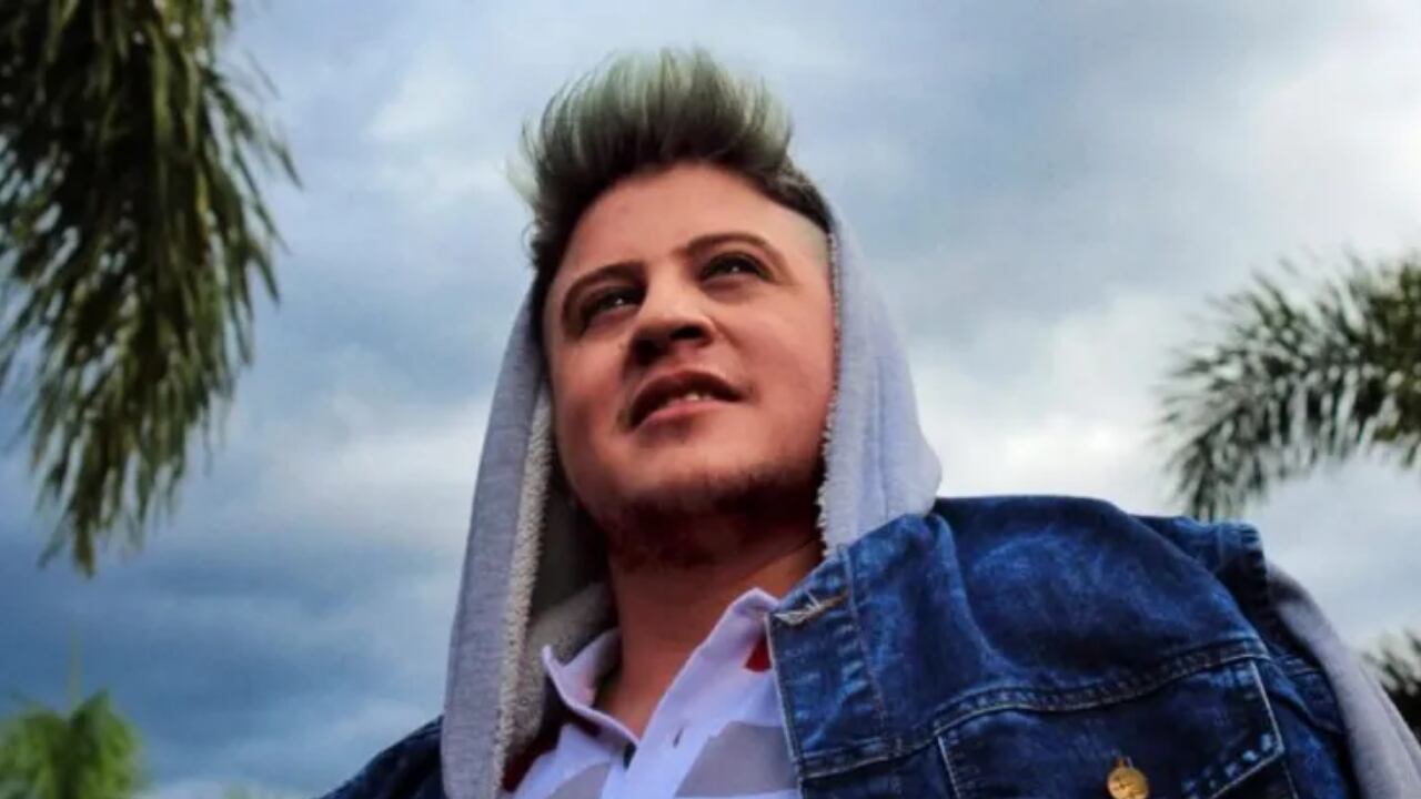 El hombre habría iniciado el proceso de cambio de documentación en el 2019.