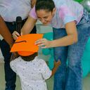 El cuidado que debe tener una madre para proteger a su bebé desde el embarazo, una vez la prueba de VIH sale positiva, es iniciar inmediatamente el tratamiento antirretroviral.