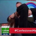 Fotograma: 0.55 JOSÉ MIGUEL VIÑUELA LE CORTA EL PELO A CAMAROGRAFO EN VIVO Facebook:@UniSurNoticiass