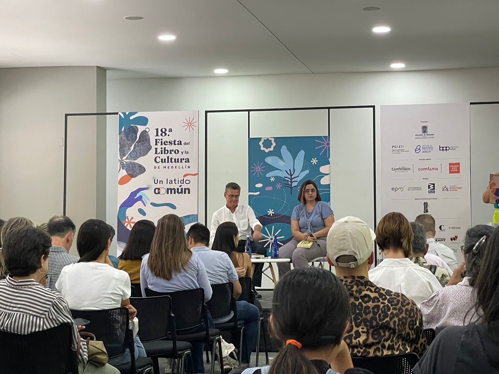 El empresario Carlos Raúl Yepes  presentó su nuevo libro: ‘Vale la pena pensarlo'