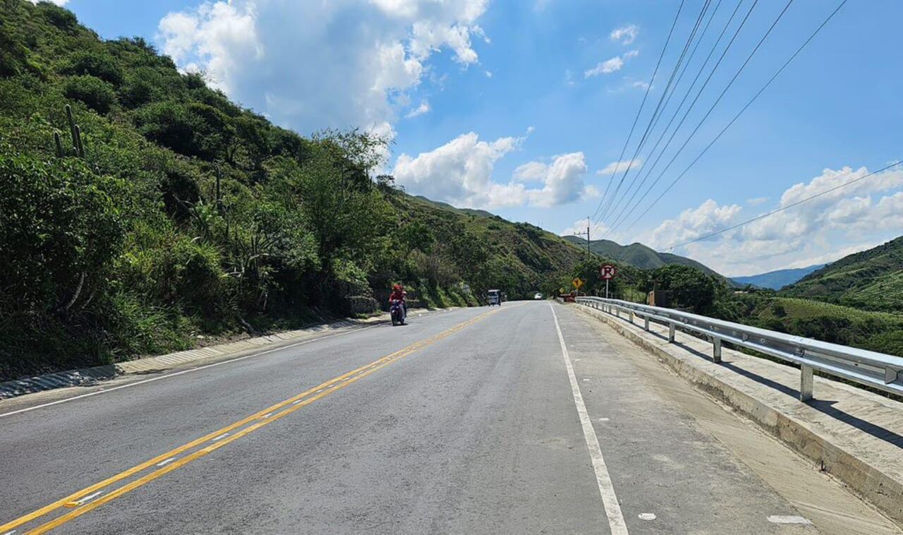 Así quedó el segundo carril en el km 59 de la vía Cali - Loboguerrero.