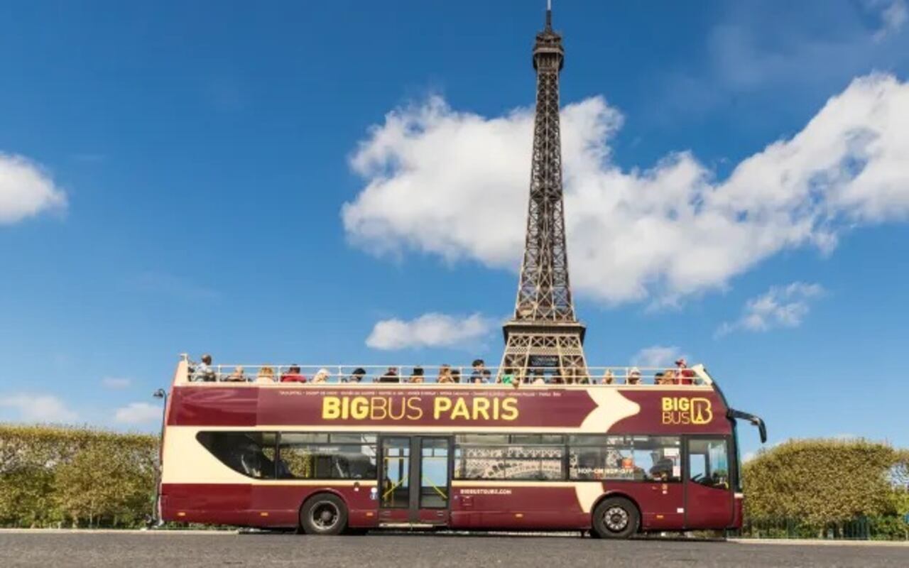 Big Bus Tours tiene una ruta especial en la ciudad de París, en la que recorre los lugares más importantes del territorio.