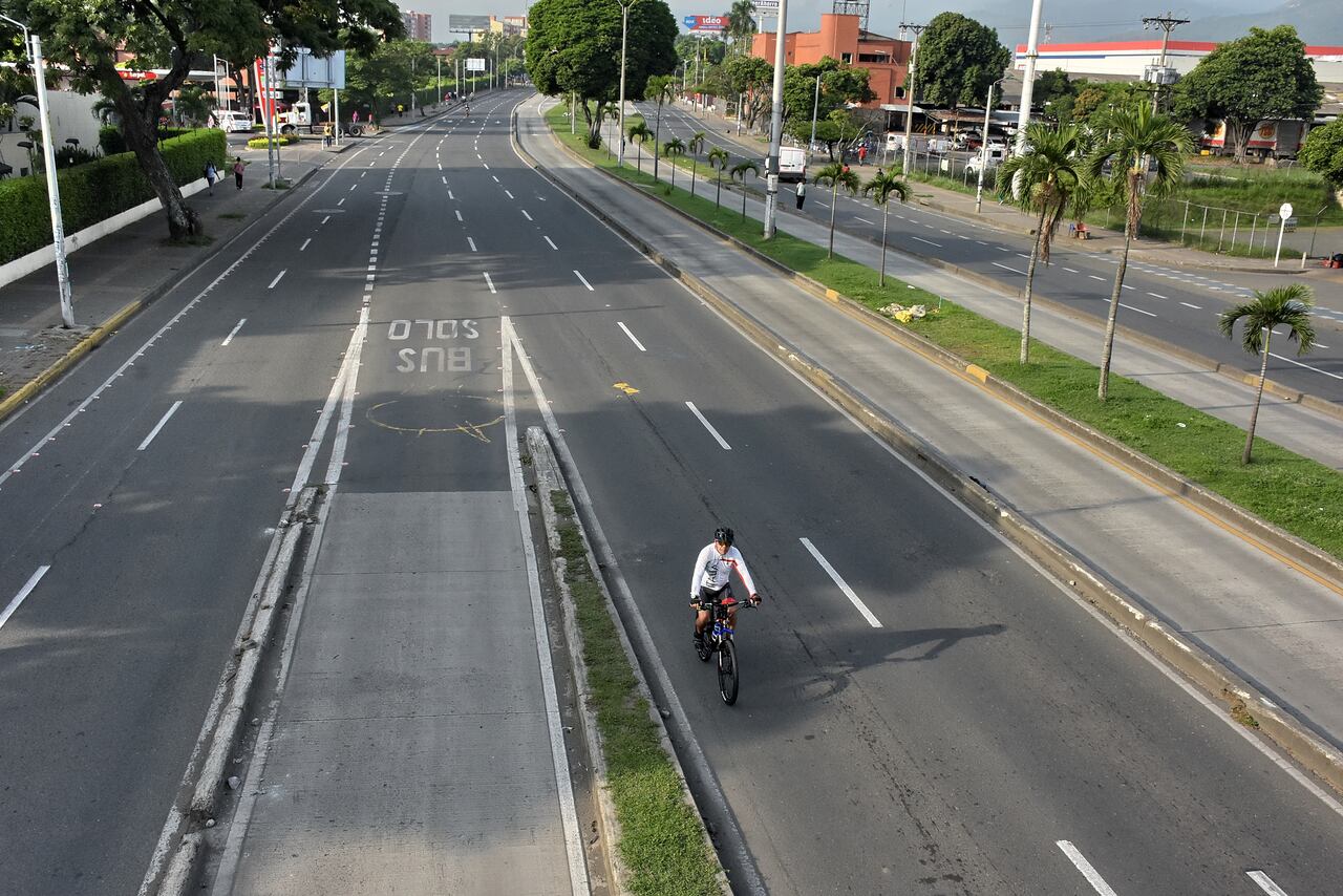 En el día sin carro, muchos caleños se la ingeniaron para poder llegar a sus lugares de trabajo, la jornada transcurrió sin ningún contratiempo en la sucursal del cielo.