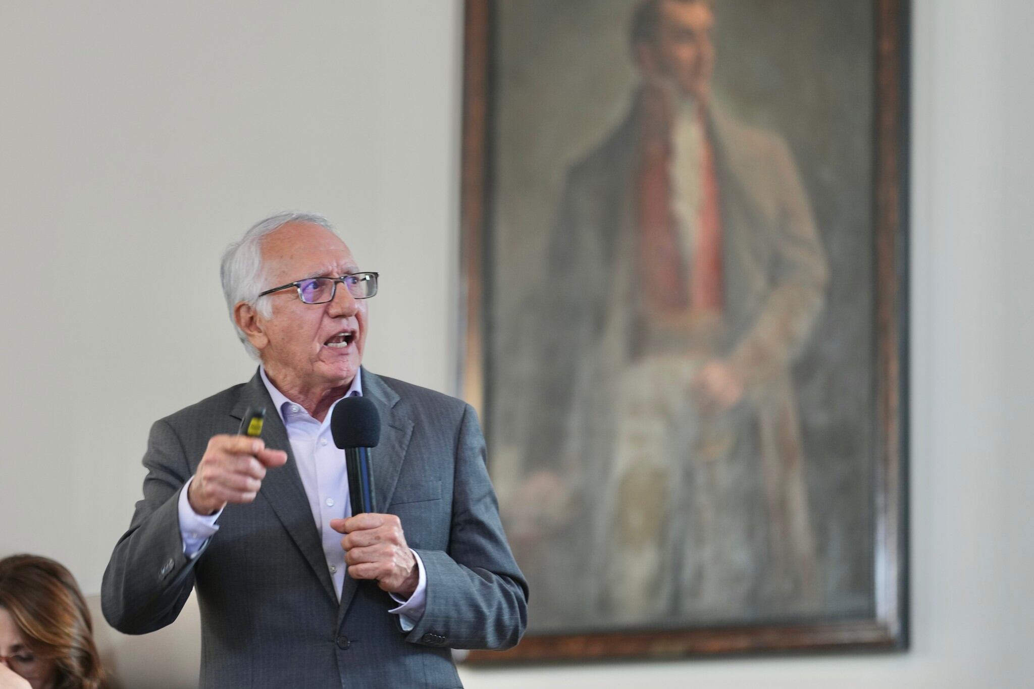 Guillermo Alfonso Jaramillo, ministro de Salud, en el consejo de ministros del 25 de marzo, en la Casa de Nariño (Bogotá)