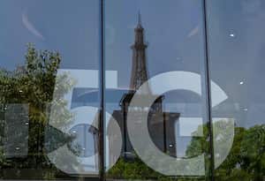 La adjudicación de la quinta generación de tecnología móvil (5G) debía realizarse este año en Brasil, que será uno de sus principales mercados, pero fue aplazada por la pandemia de coronavirus.