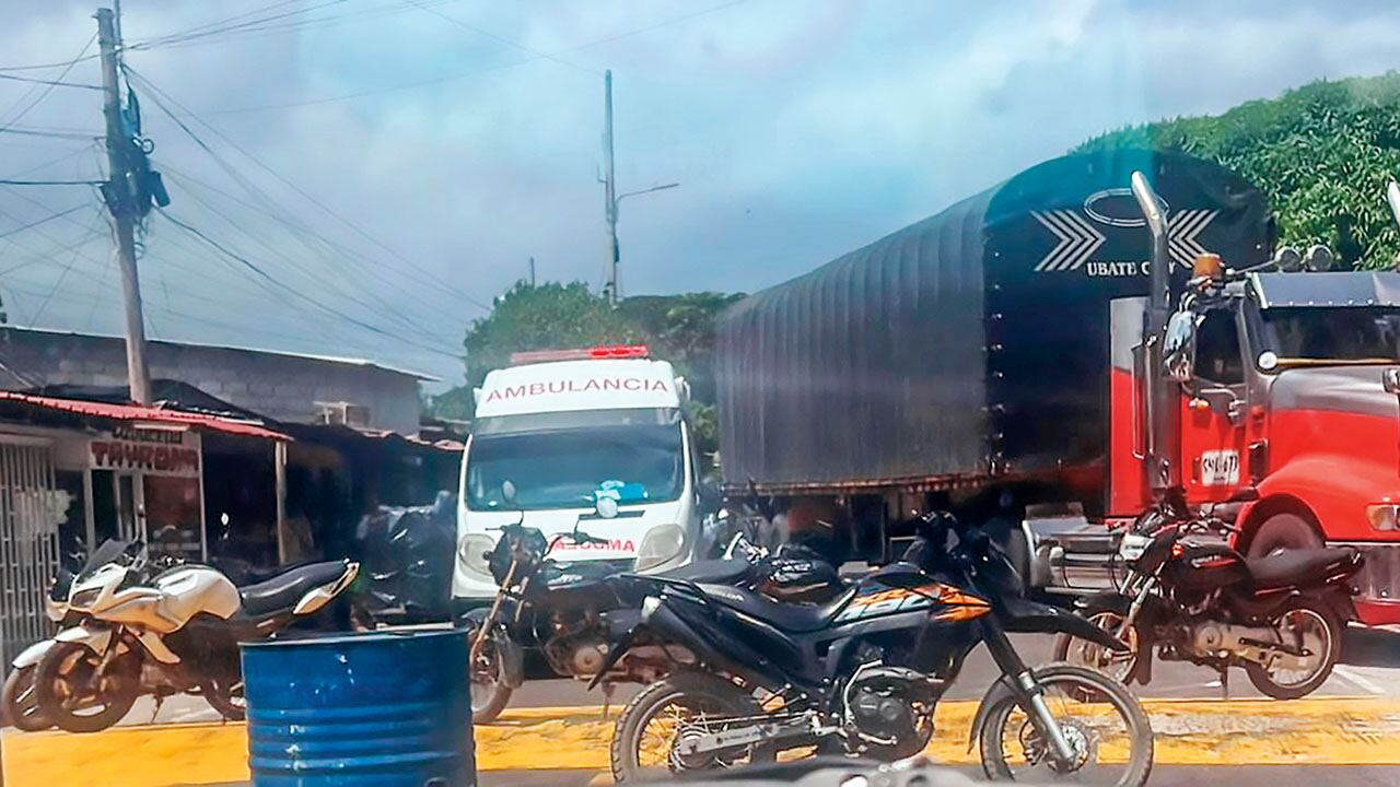 Al momento de la captura de la Bebecita, atravesaron un tractocamión para evitar su traslado. El Gaula Militar tuvo que intervenir para salvar la vida de los investigadores.