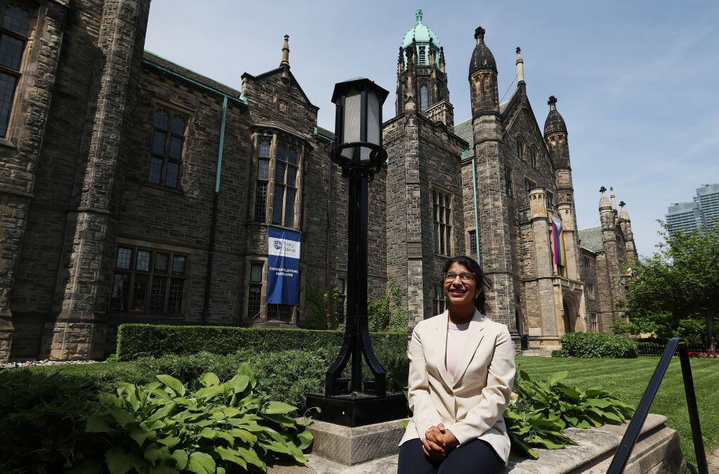 La Universidad de Toronto lidera en iniciativas de sostenibilidad, destacando el compromiso de Canadá con estrategias ambientales, sociales y de gobernanza.