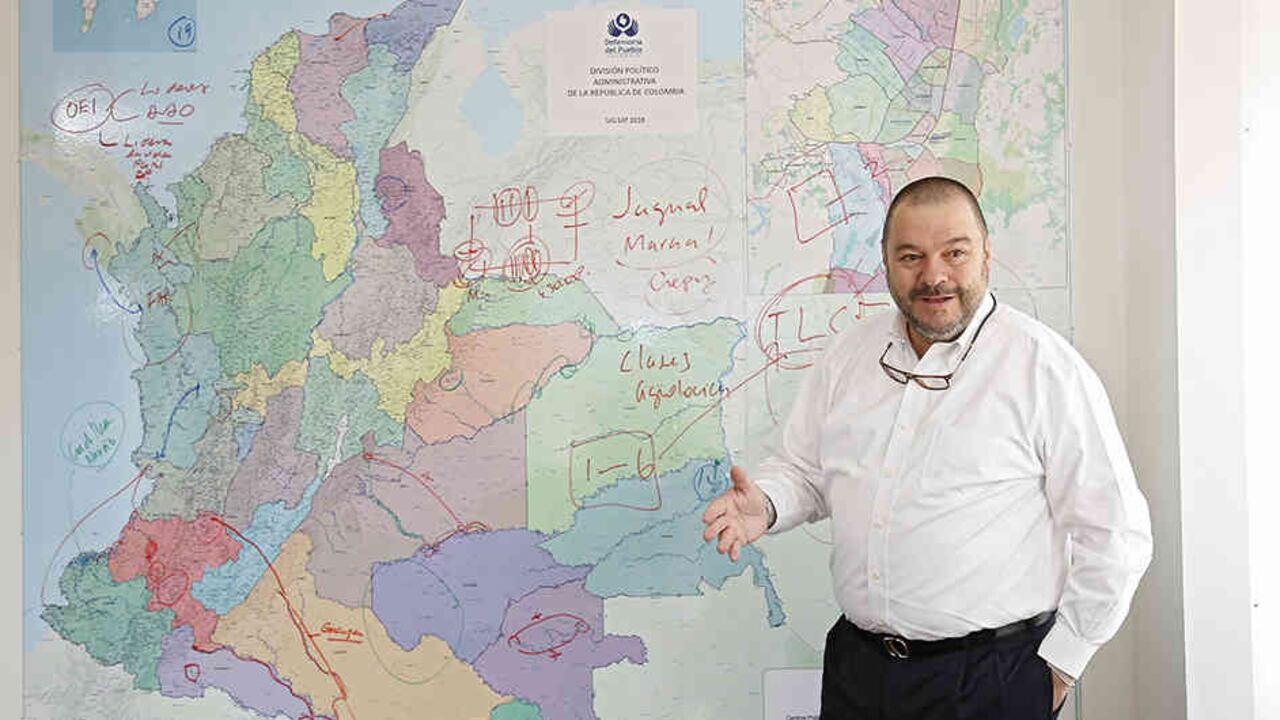 Carlos Negret se posesionó como defensor del Pueblo en septiembre de 2016.