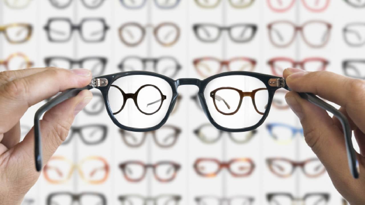 Con prácticos ejercicios y actividades durante el día se puede cuidar la salud visual. Foto: Getty images.