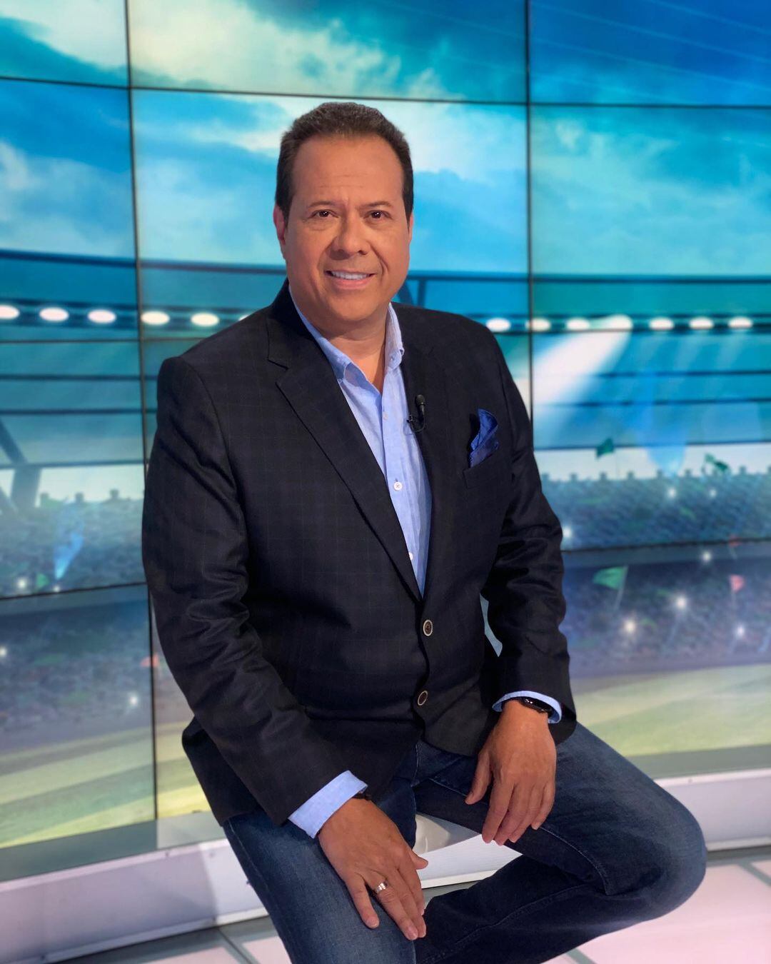 Javier Fernández, presentador y narrador colombiano.