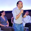 Este jueves, durante una rueda de prensa, el Alcalde de Cali, Alejandro Eder, presentó los avances y la programación de la COP-16, Cumbre Mundial de Biodiversidad, destacando la importancia de involucrar a los caleños a través de una agenda cultural y académica. Esta cumbre, considerada una de las más relevantes a nivel global en temas ambientales, se llevará a cabo en Cali del 21 de octubre al 1 de noviembre, y contará con diversas actividades distribuidas en toda la ciudad para asegurar la participación ciudadana. Fotos Raúl Palacios / El Pais.