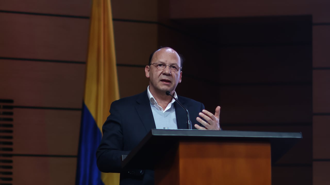 Ministro de hacienda, Germán Ávila.