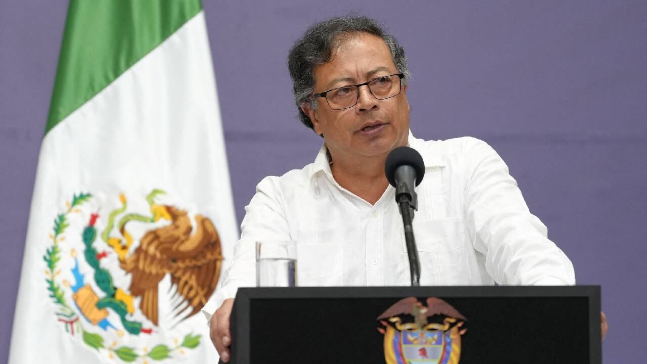 El presidente Gustavo Petro respalda un cambio de enfoque en la lucha contra las drogas.