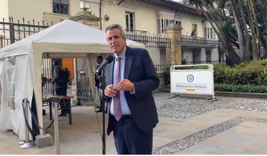 Luis Fernando Velasco ministro del Interior