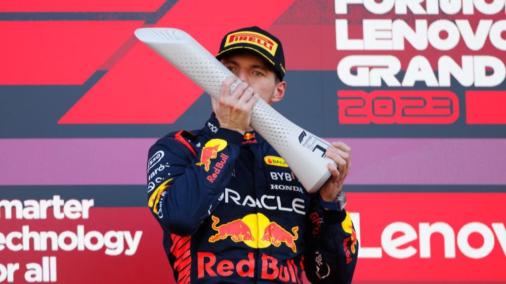 El piloto neerlandés ganó el GP de Japón