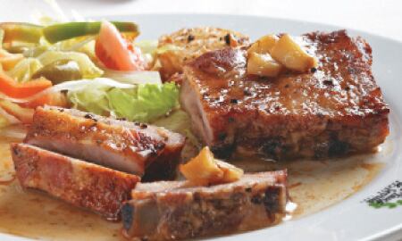 Uno de los principales productos de Sticky Fingers Rib House y que generó seguidores fueron sus platos de costillas.