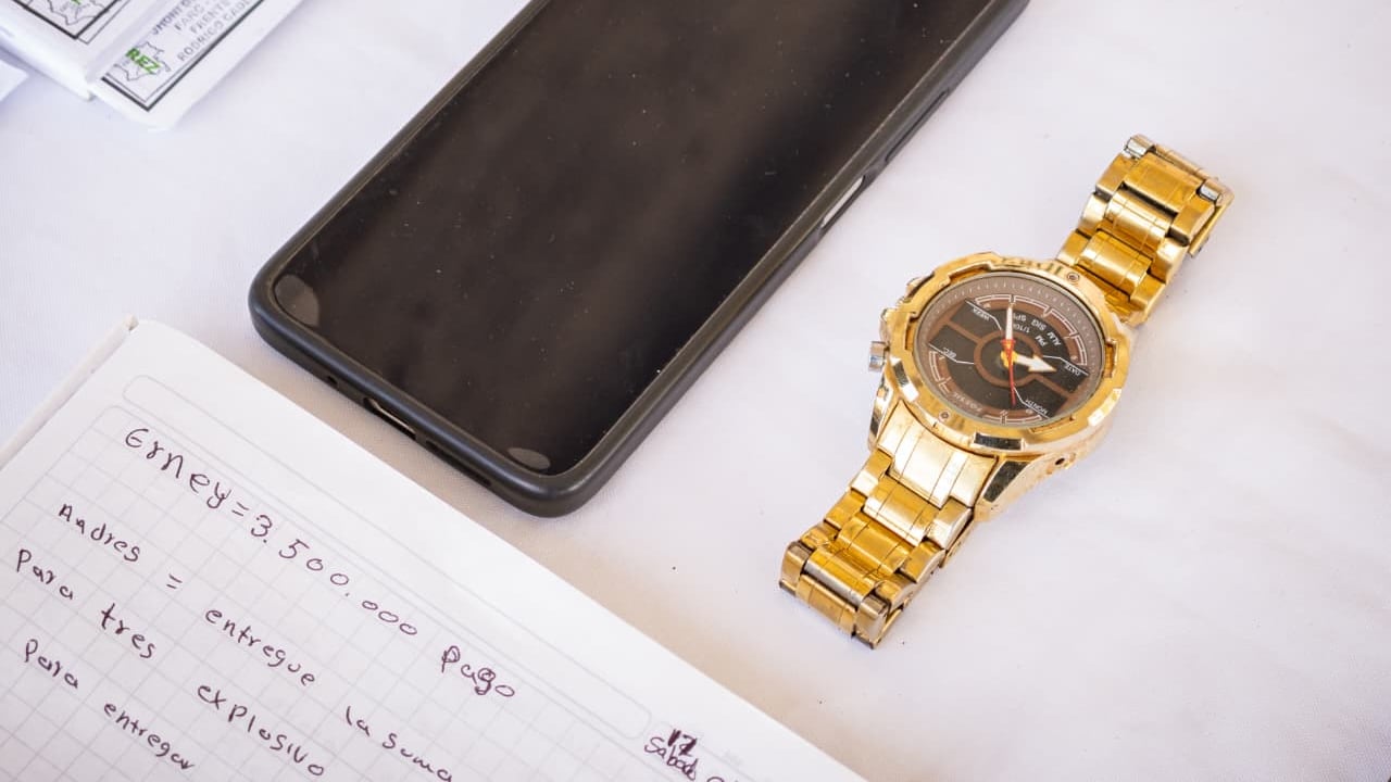 Reloj de oro decomisado a cabecilla de las disidencias de las Farc de alias Calarcá.
