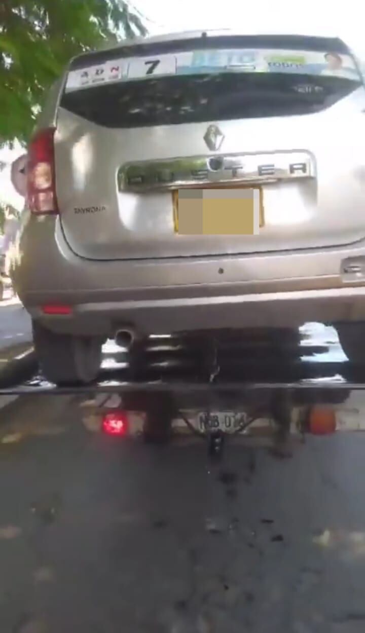 Inmovilizan carro con un menor dentro en Santa Marta