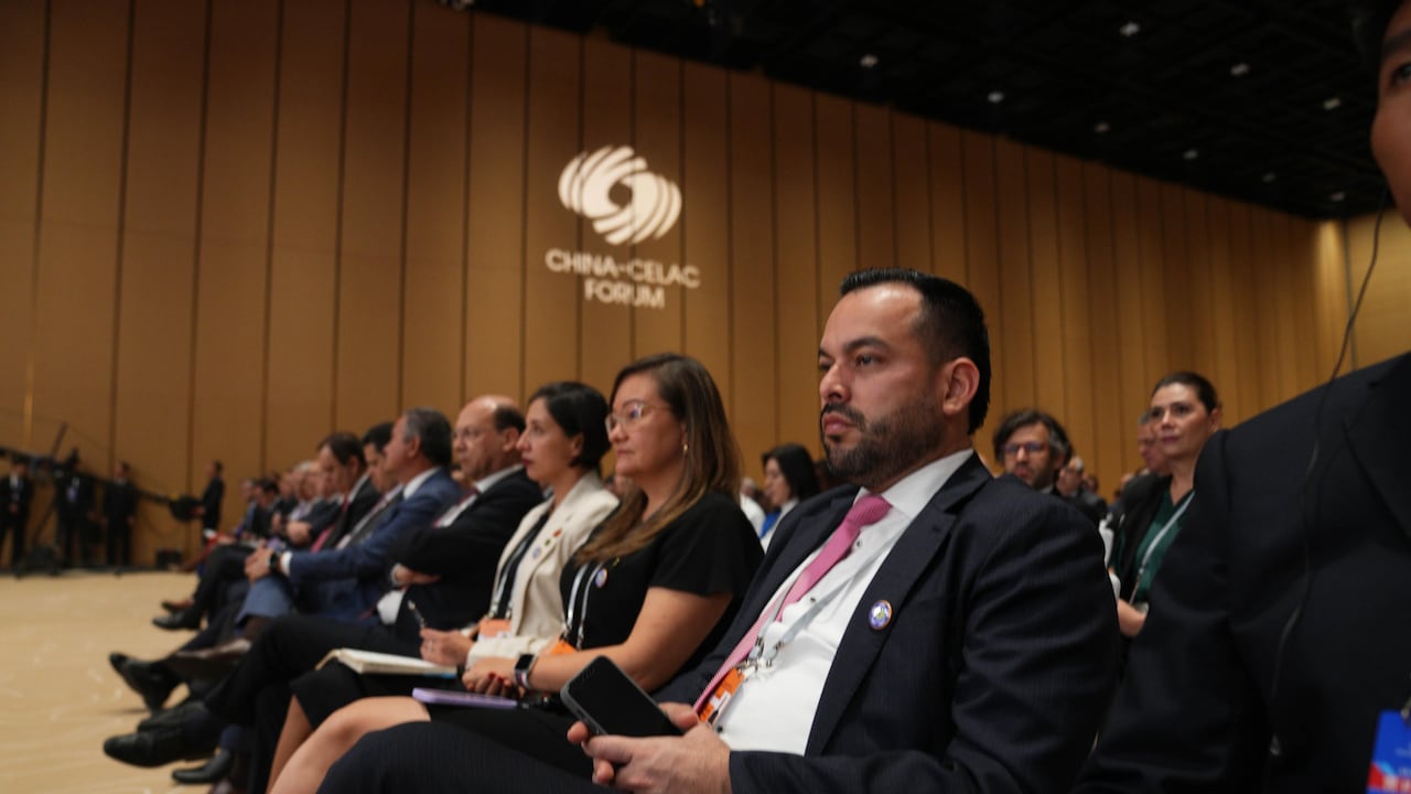 Delegación colombiana en China, reunión de Celac