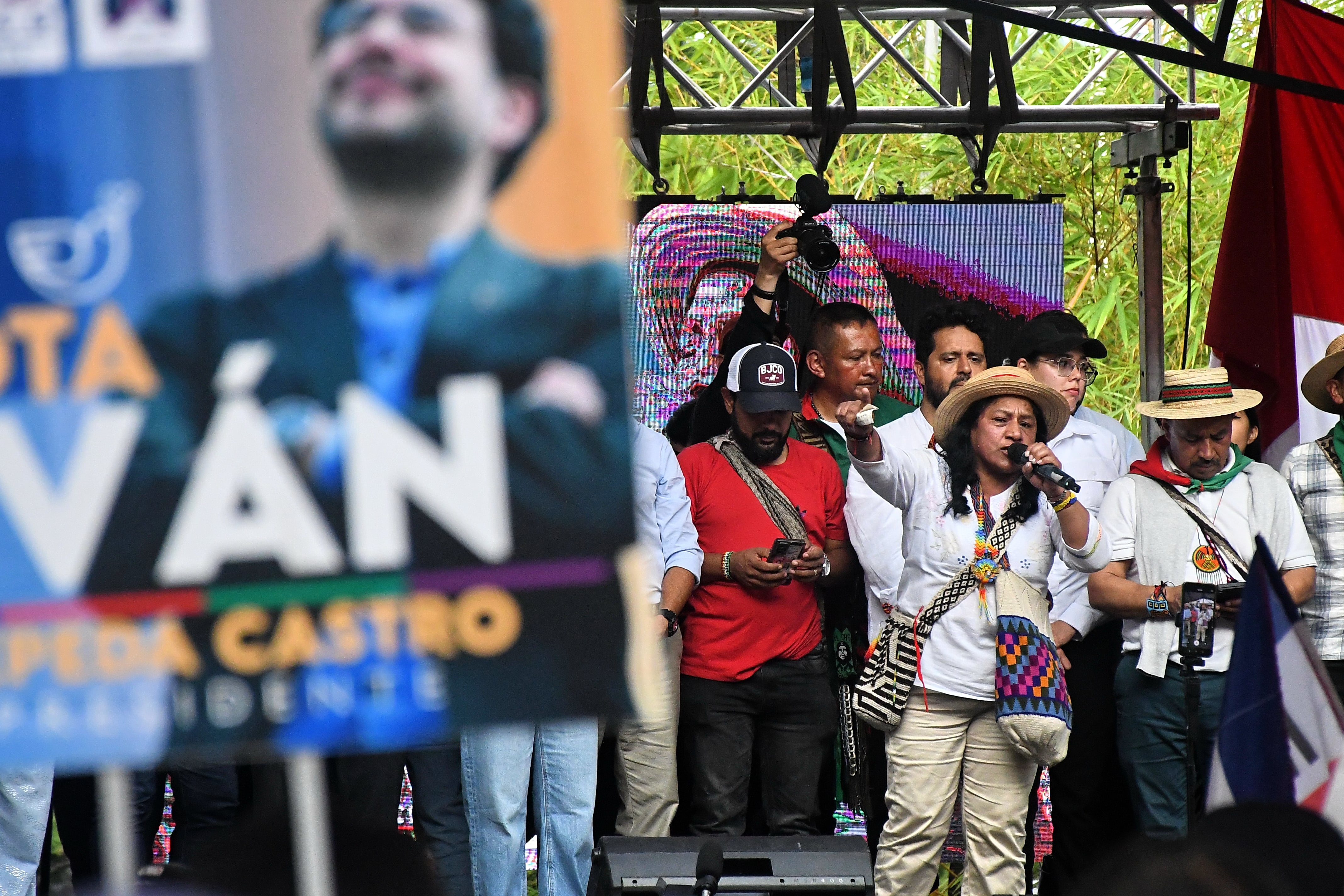 La candidata a la Vicepresidencia Aida Quilcué aseguró que su paso por Cali busca tender puentes con distintos sectores sociales.