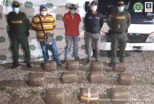 El cargamento de marihuana era transportado en un vehículo tipo furgón.