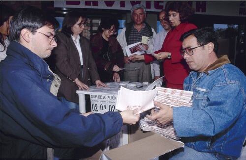 Después del exterminio de la Unión Patriótica, el bipartidismo se tomó la política antioqueña. En Remedios, Segovia, Mutatá y Yondó, donde la UP había ganado alcaldías en el 88, en el 97, fue el Partido Liberal el ganador. En Puerto Triunfo ganó el Partido Conservador y coaliciones que ya no incluían a la UP ganaron en Barbosa y El Peñol. 