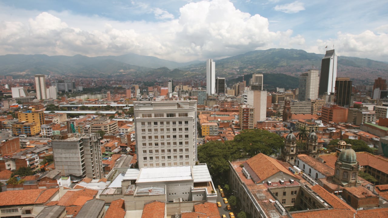 La s administraciones de Sergio Fajardo, Alonso Salazar y Aníbal Gaviria le cambiaron la cara a Medellín, al punto de convertirla en un referente internacional. Mantener ese legado es el desafío del que llegue a la Alcaldía en octubre.