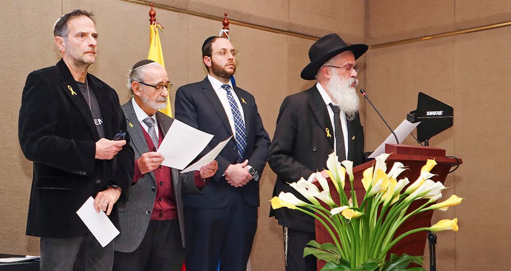 George Levy manifiesta que orarán por los secuestrados que aún están en manos de Hamás. 