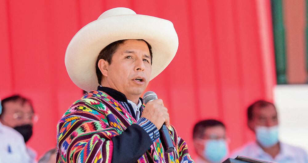 Pedro Castillo, presidente de Perú anunció que venderá el avión presidencial. Foto: AFP