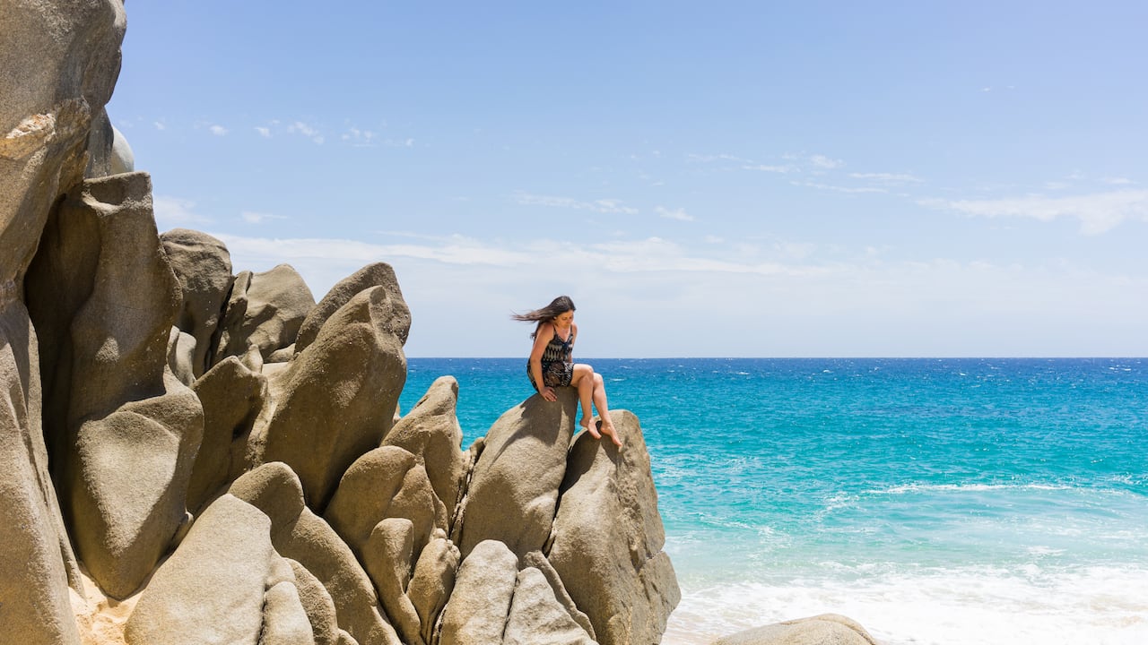 Playa y mar de Los Cabos, México.