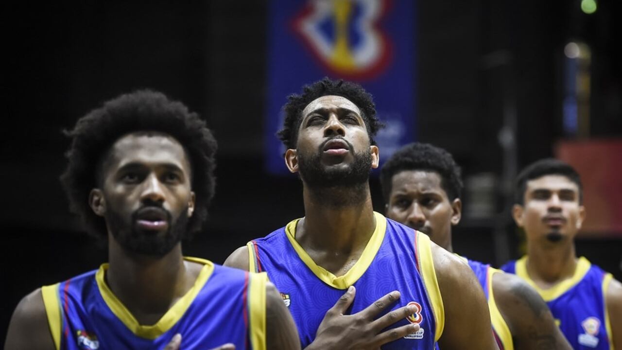 La Selección Colombia de mayores se encuentra expectante a lo que serán los juegos definitorios de la clasificación a segunda ronda del Clasificatorio al Mundial FIBA 2023 Filipinas-Japón-Indonesia. Estos partidos se jugarán ante las selecciones de Chile y Brasil en el coliseo Elías Chegwin de la Ciudad de Barranquilla, Colombia.
