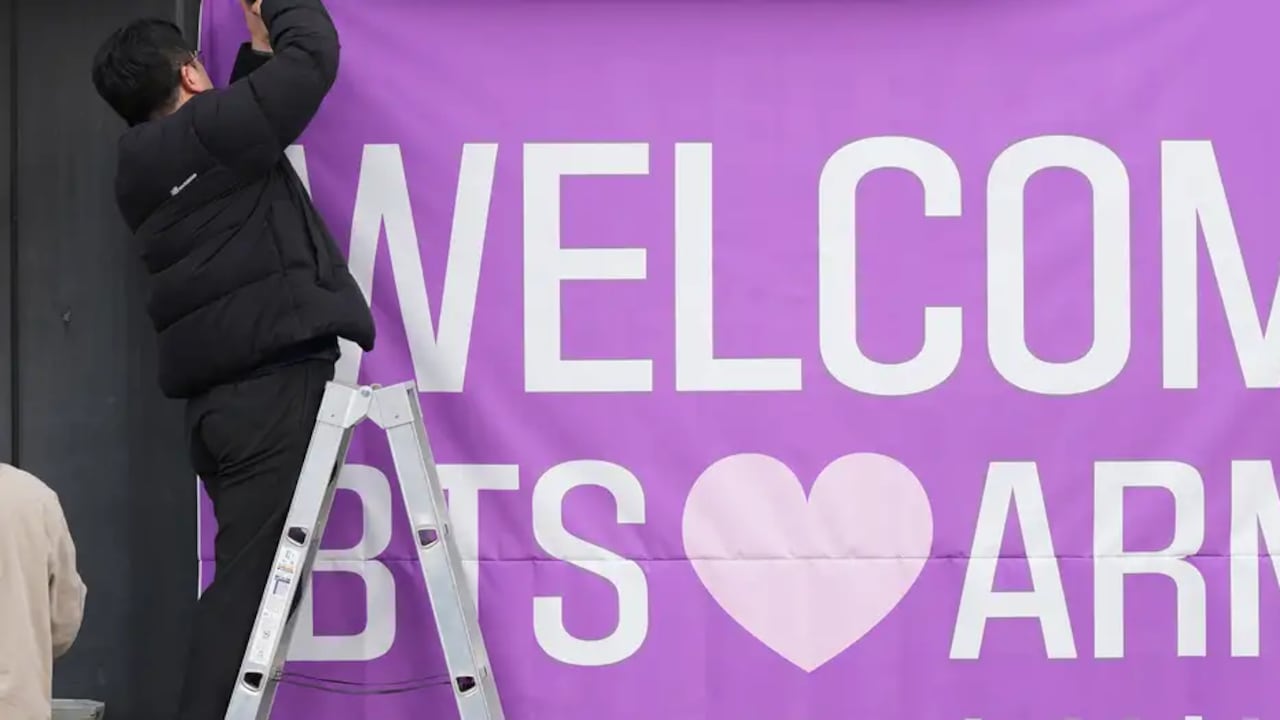 BTS, considerado el grupo surcoreano más exitoso de la historia y que no visita Chile desde hace más de una década, tiene un 'ejército' de seguidores por todo del mundo, incluido el país sudamericano.