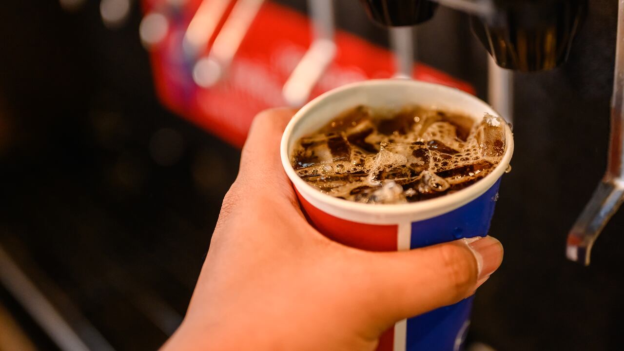 Existe una creciente preocupación entre los investigadores de que el consumo de bebidas endulzadas artificialmente puede no ser saludable para los humanos.