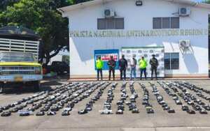 servidores del CTI Caquetá en conjunto con la Policía de Antinarcóticos de Neiva y Ejército Nacional detuvieron un vehículo tipo camión que al parecer transportaba 70 bultos de papa. Al verificarse la carga se halló en el interior unos paquetes con 339 kilos de marihuana.