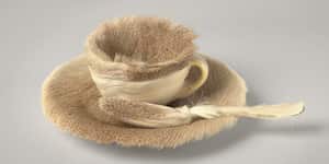 ‘Le déjeuner en fourrure’, de Meret Oppenheim.