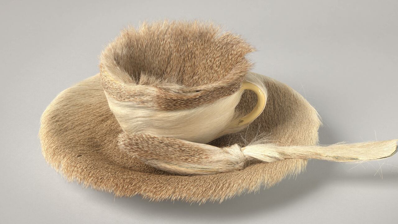 ‘Le déjeuner en fourrure’, de Meret Oppenheim.