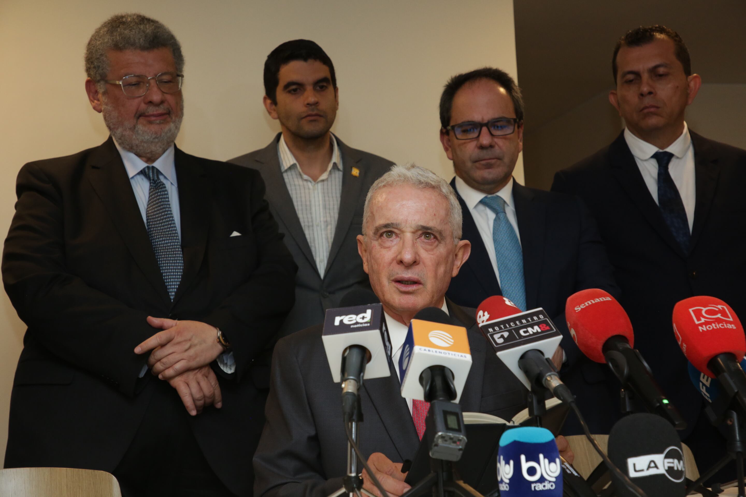 Rueda de Prensa expresidente Álvaro Uribe Vélez y el Centro Democrático