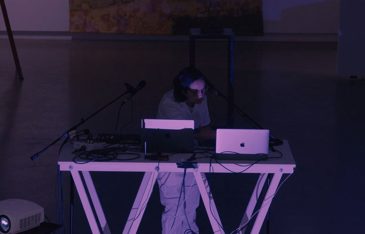 Hush, de Juliana Castro Duperly