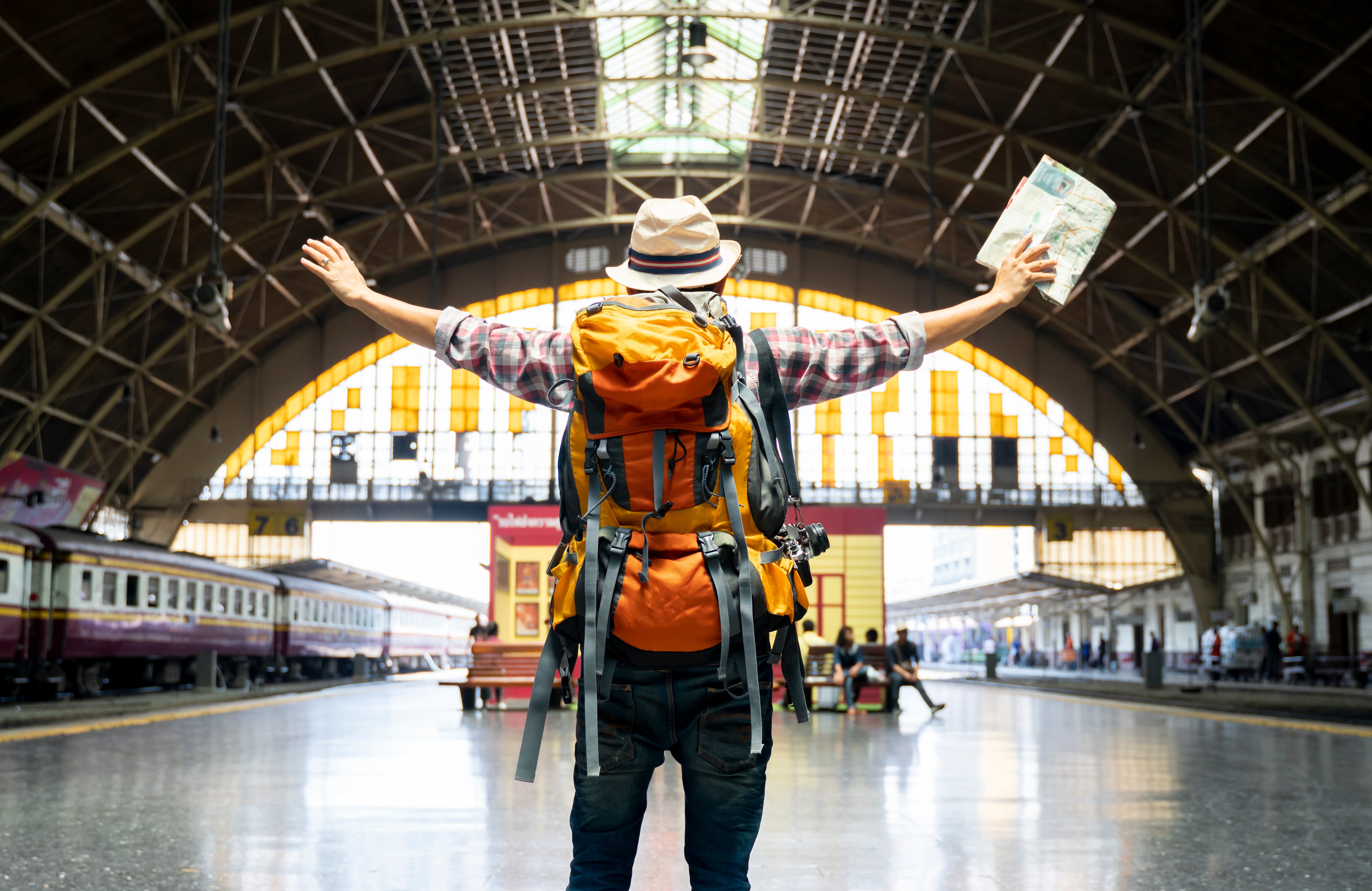 Cómo planificar un viaje económico, según la IA