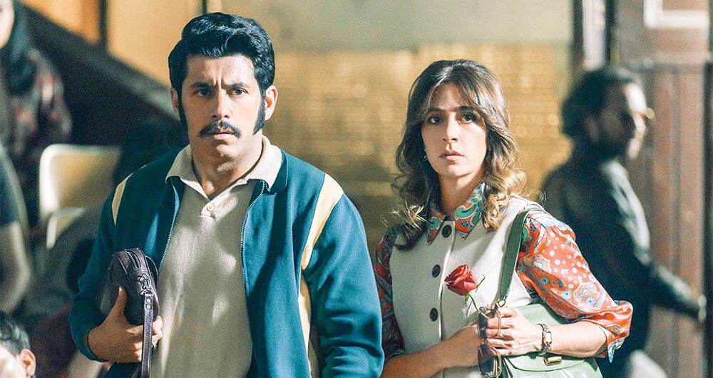 La serie es protagonizada por Francisca Esteves y Emmanuel Restrepo