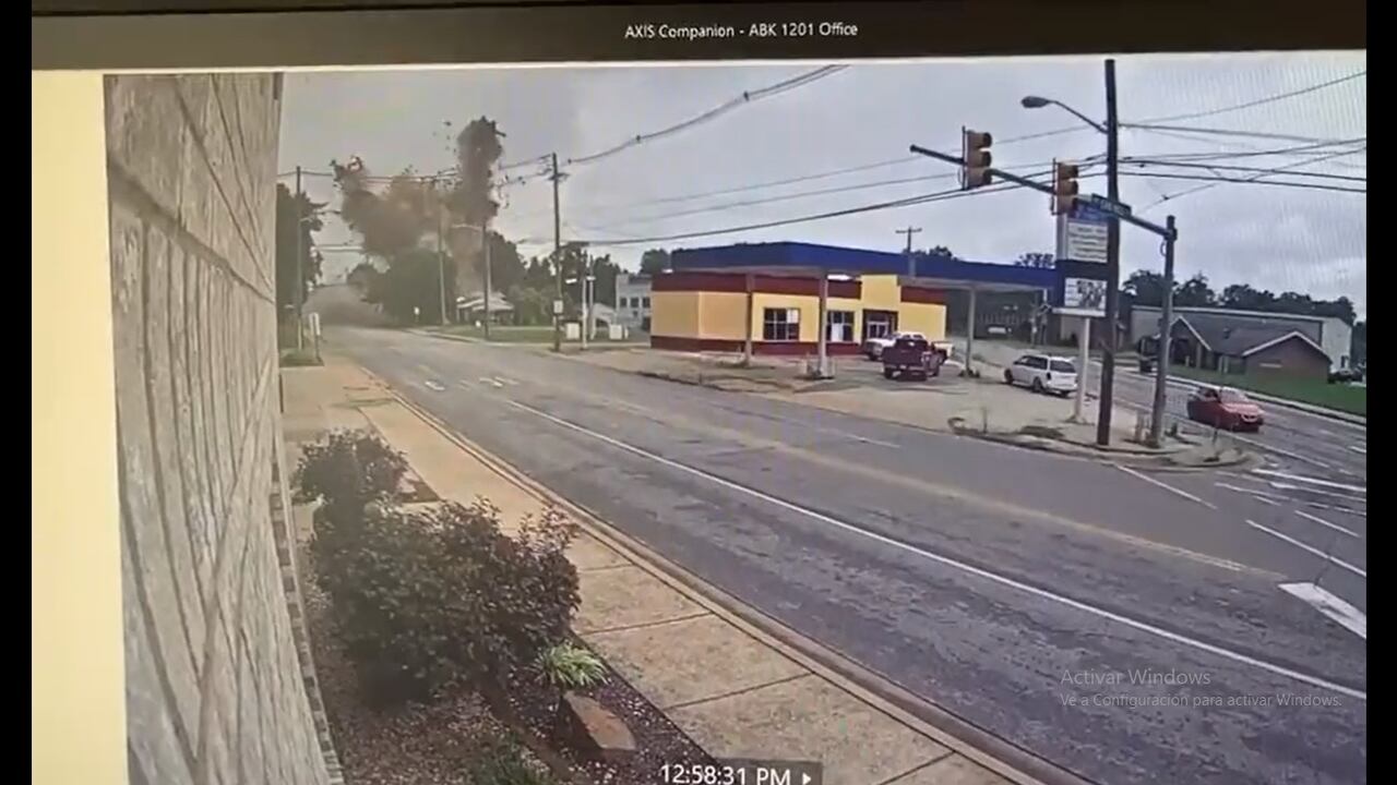 Hasta el momento no se ha determinado el motivo de la explosión.