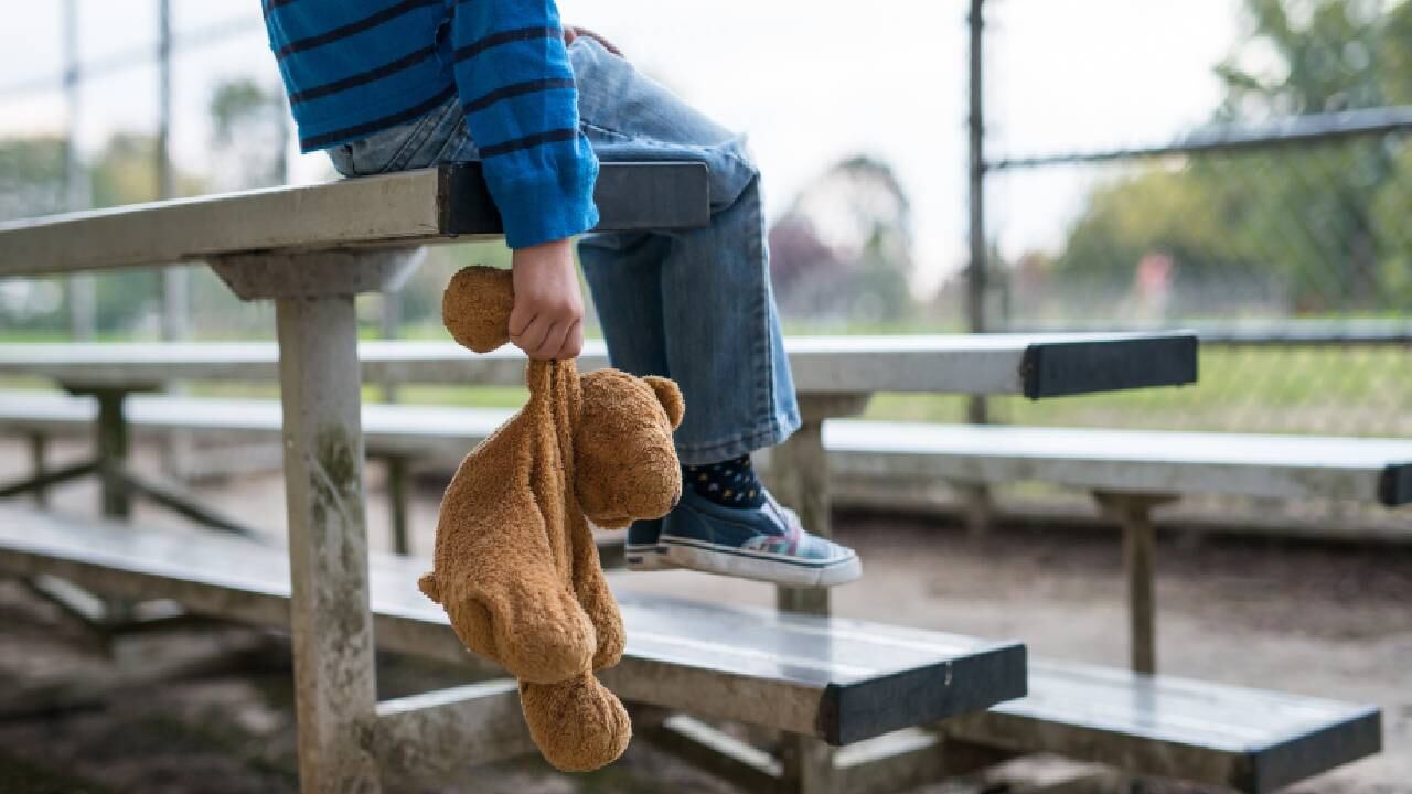 Los presuntos abusadores obligaban a los menores de edad a ver películas para adultos. Foto Gettyimages.