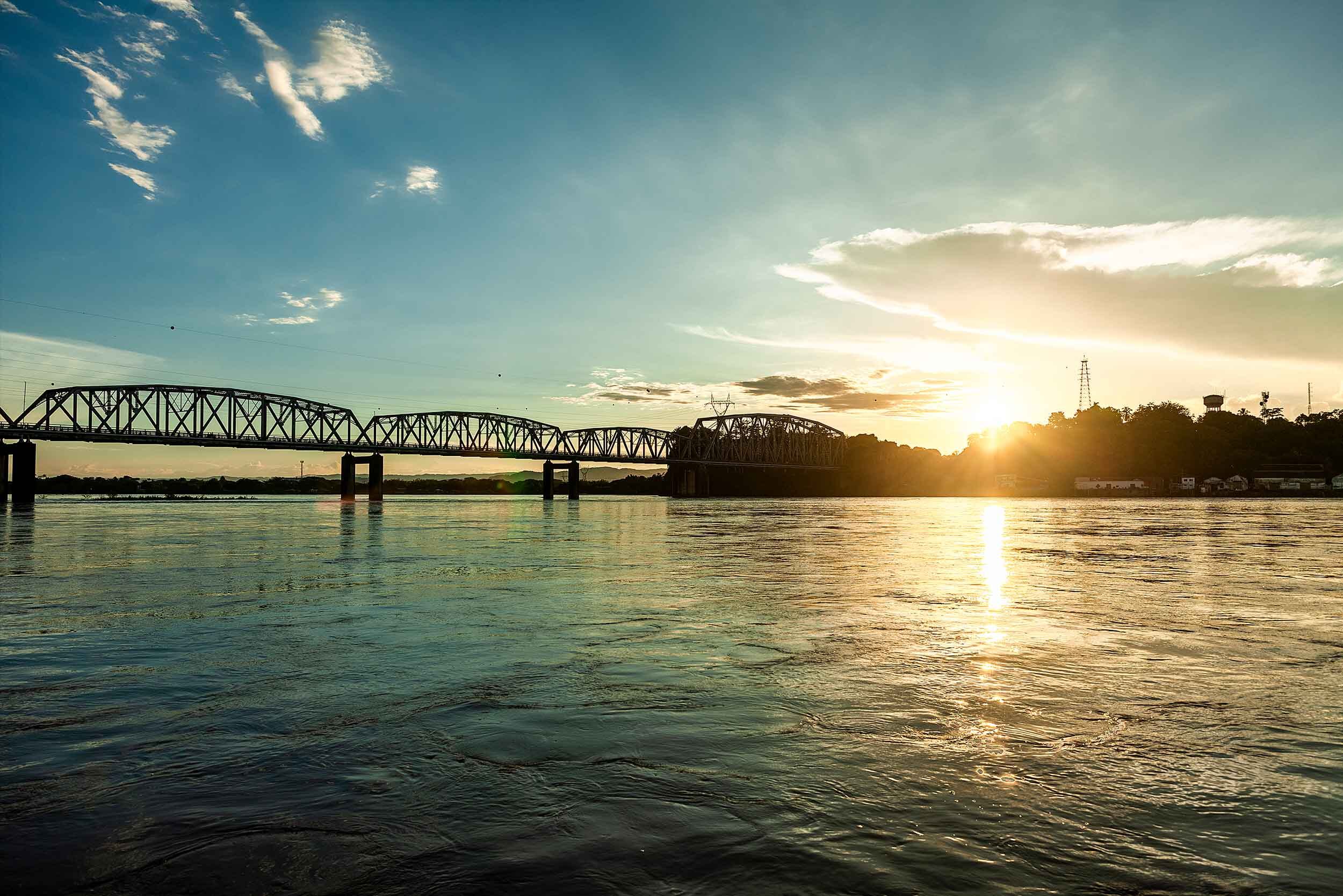 Puente Monumental de Puerto Berrio, Antioquia.