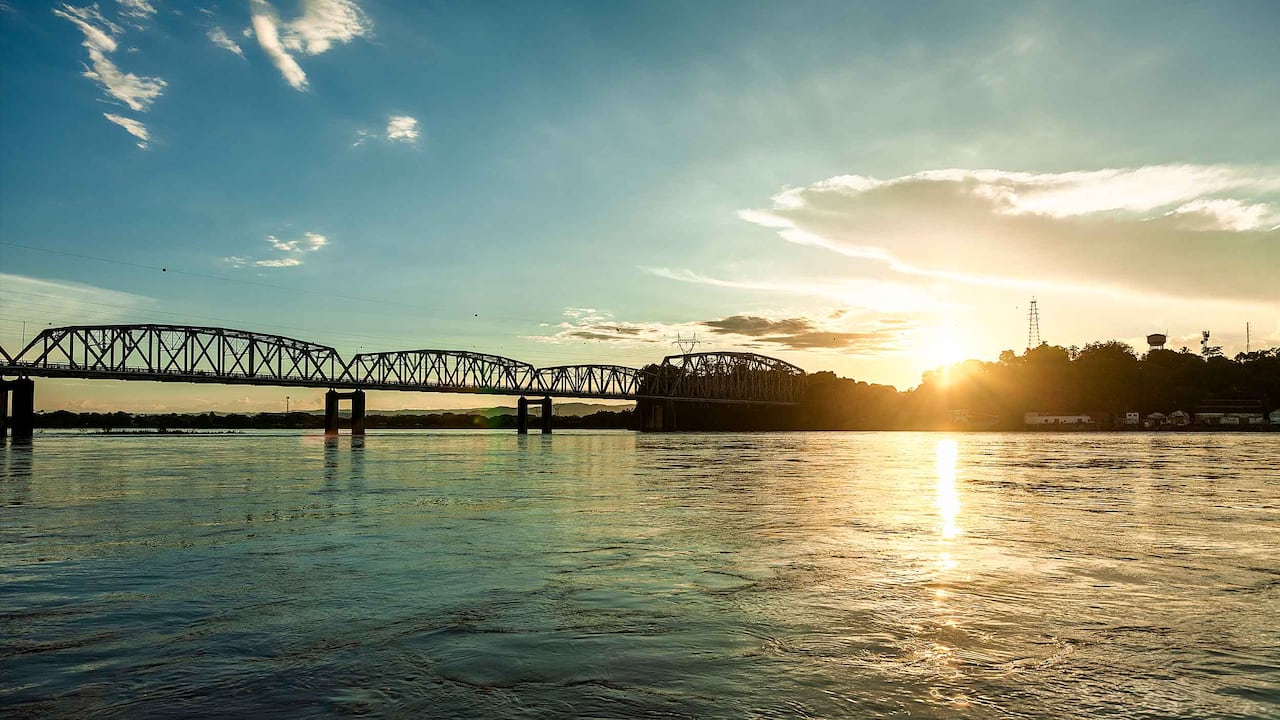 Puente Monumental de Puerto Berrio, Antioquia.