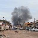 Una vista de las calles mientras continúan los enfrentamientos entre las Fuerzas Armadas de Sudán y las paramilitares Fuerzas de Apoyo Rápido (RSF) a pesar del acuerdo de alto el fuego en Jartum, Sudán el 30 de abril de 2023.