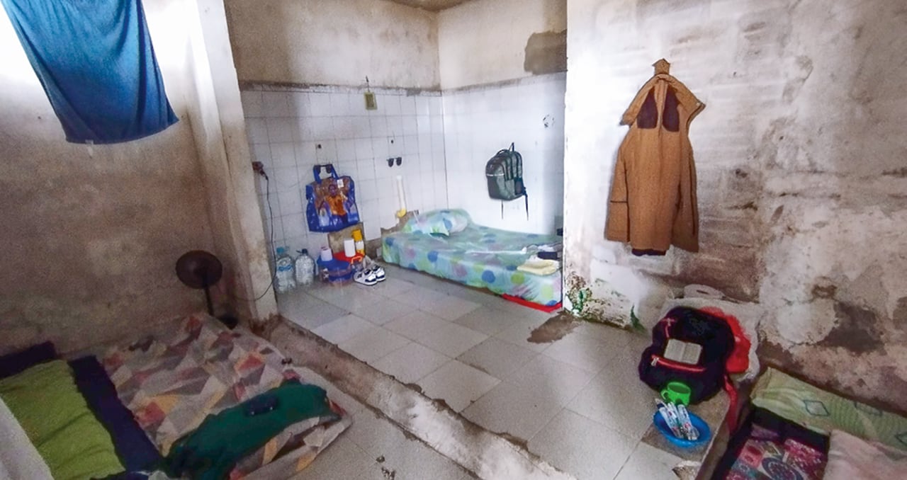 Muladares que parecen edificaciones en abandono se pueden ver en el informe que conoció SEMANA.